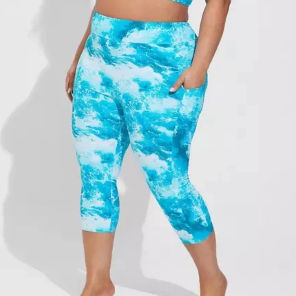 Torrid High-Rise Pocket Capri Swim Legging 5X - Picture 1 of 7